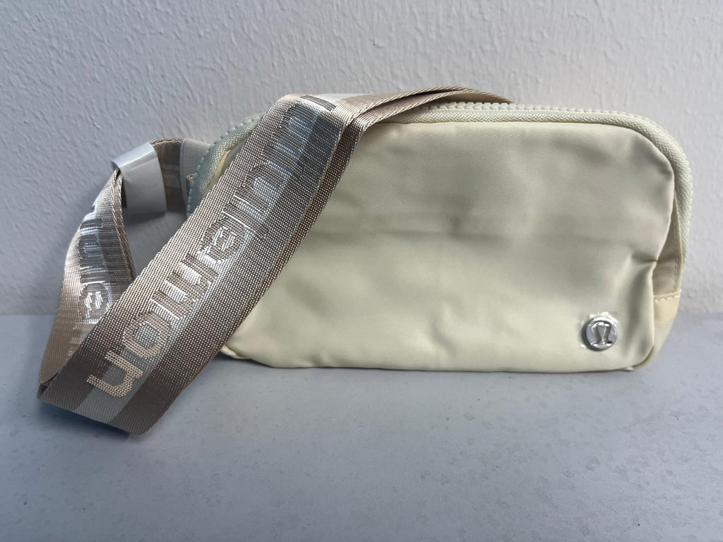 lululemon Everywhere Crossbody Bag White Opal Raw Linen White NWT